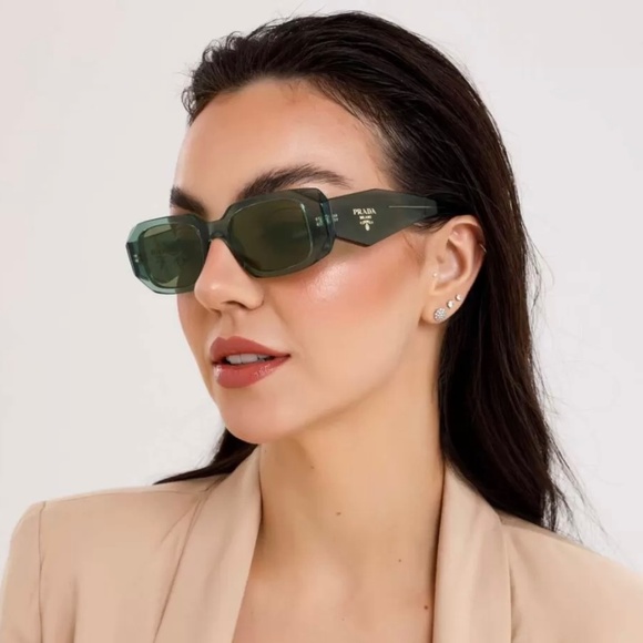 NEW SPR 17W 11R10E PRADA SQUARE PR 17WS 11R10E GREEN PR17WS WOMEN SUNGLASSES - Picture 1 of 13